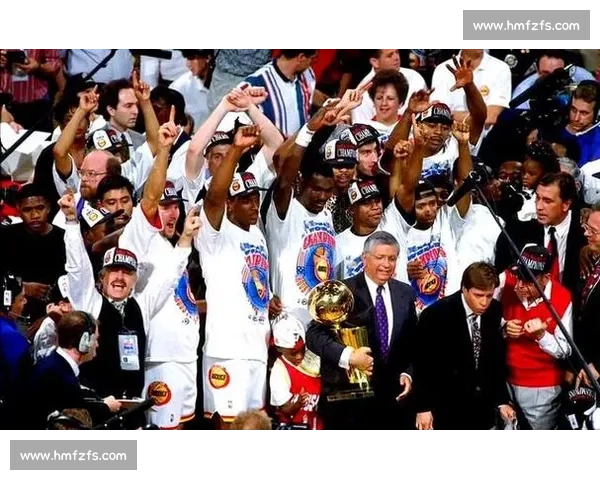 2007年NBA东部决赛骑士与活塞激战七场勒布朗带队逆袭成传奇